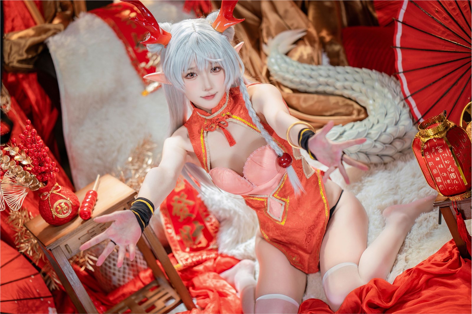 Abao is also a bunny girl NO.084, celebrating the Chinese New Year with the Dragon Sister(38)